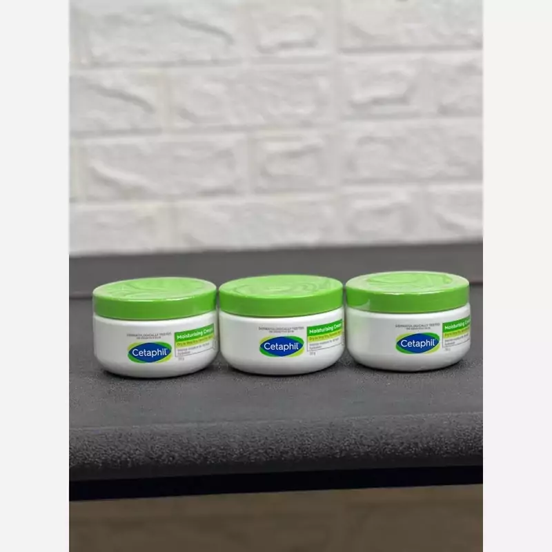 کرم مرطوب کننده سیتافیل